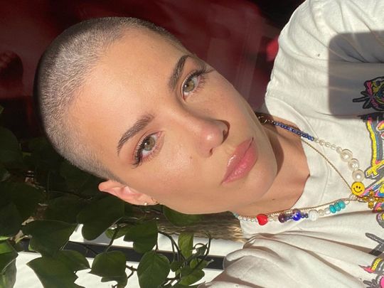 Halsey debuts bald head: Why the new ‘do?