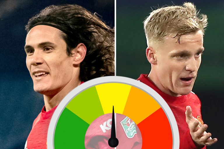 Man Utd ratings: Lively Cavani deserves his winner but Van de Beek offers little in win over Everton