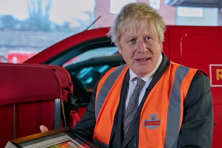 Boris Johnson heads to Brussels as Brexit talks enter final round