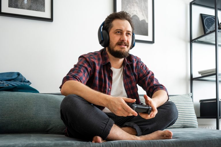 Average ‘gamer’ is full-time professional and dad-of-three, says new study