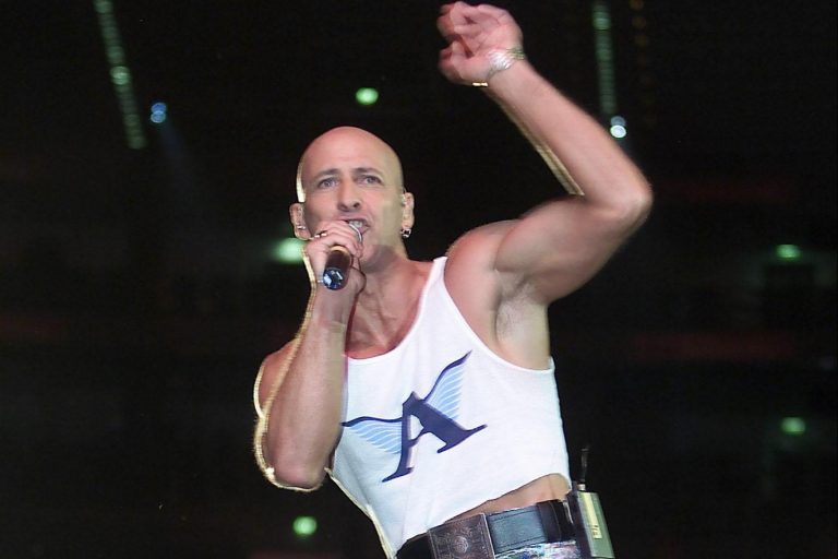 Brainless Right Said Fred singer Richard Fairbrass brands Covid vaccine a ‘scam’ and has refused to…