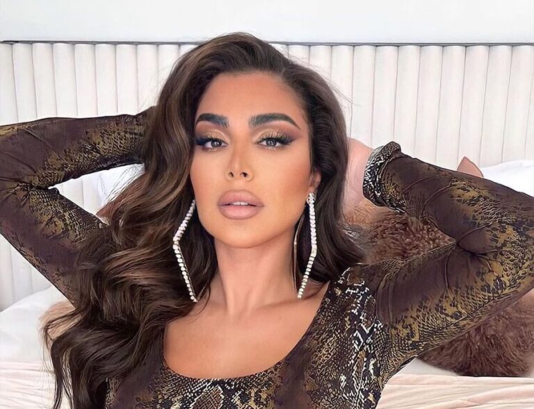 Beauty mogul Huda Kattan celebrates latest accolade