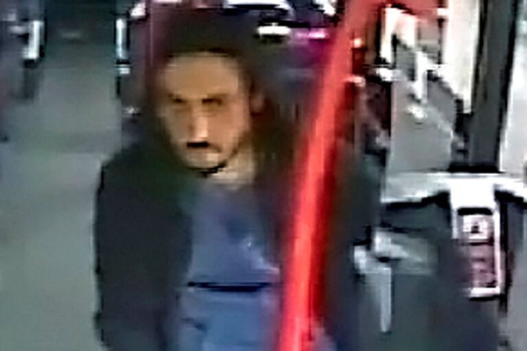 Cops hunt man who ‘tried to kidnap teen girl at bus stop in broad daylight’