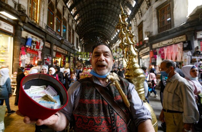 Syria juice vendor gears up for Ramadan as crisis bites