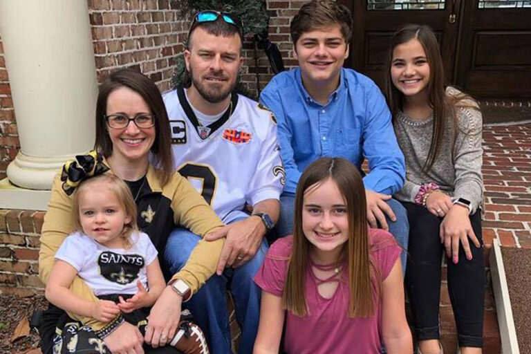 ‘Healthy’ dad, 43, paralyzed & unable to speak after getting Johnson & Johnson vaccine as jab pulled…