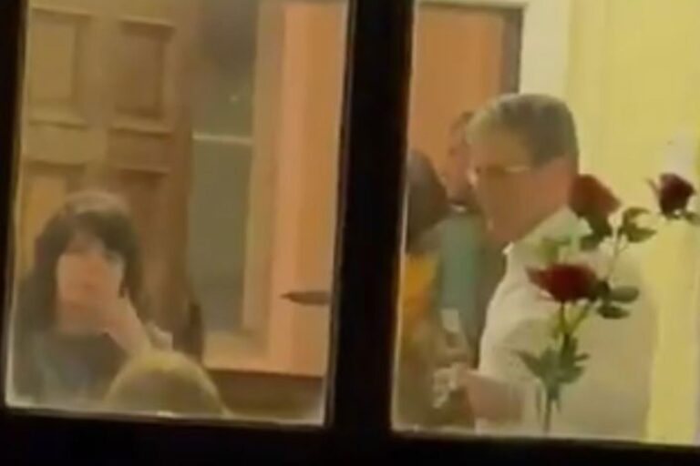 Keir Starmer enjoys beer with Labour workers despite lockdown rules banning indoor social gatherings
