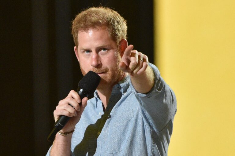 Prince Harry should ‘stop blaming others for his situation and start taking responsibility’, royal…