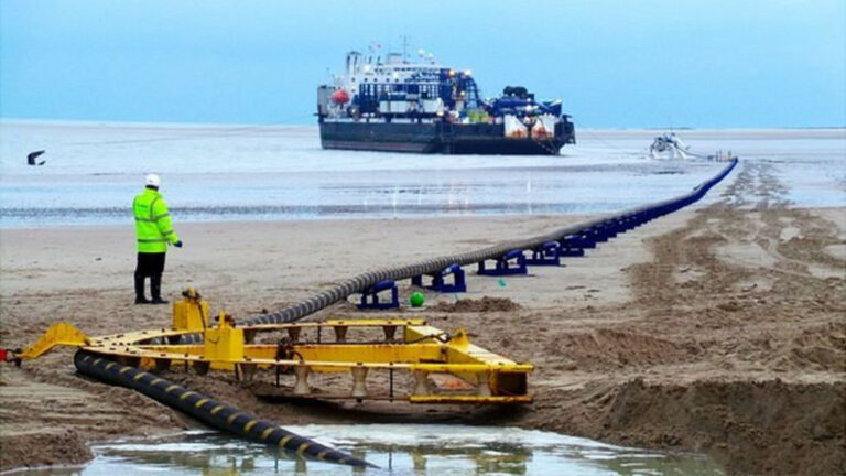 France threatens to cut off Jersey’s electricity in furious row over access to fishing waters after…