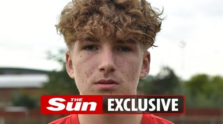 Chelsea weighing up shock transfer for unknown 18-year-old non league striker Seb Drozd at Isthmian…