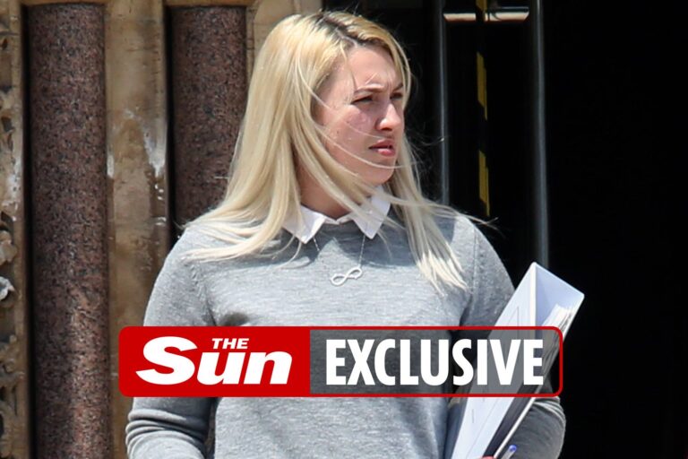 Ladbrokes cashier ‘helped crime gang “win” £1million with botched betting slips’