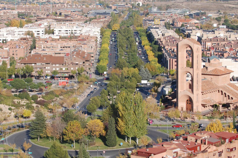 Brit woman, 59, ‘shot dead in wealthy Madrid neighbourhood by her husband, 66, who then killed…