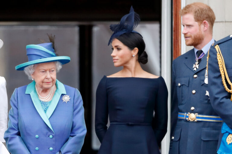Prince Harry and Meghan Markle ‘want to be at Queen’s Platinum Jubilee’ in ‘fresh headache’ for…
