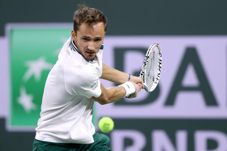 Top-seeded Medvedev wins, Pliskova upset at Indian Wells
