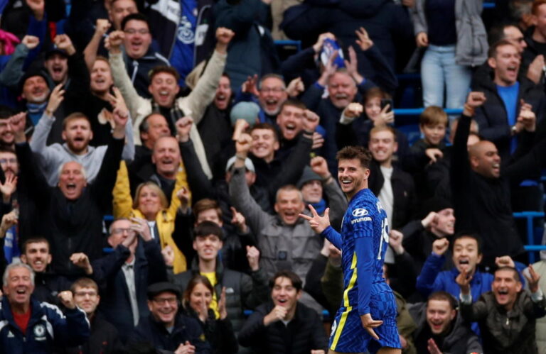 Chelsea hit Norwich for seven