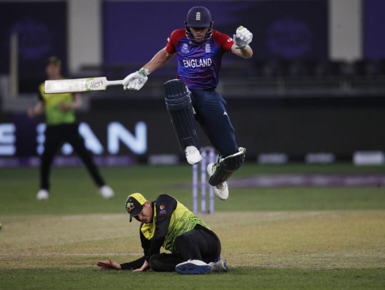 England gives old rival Australia 8-wicket thrashing at T20 World Cup