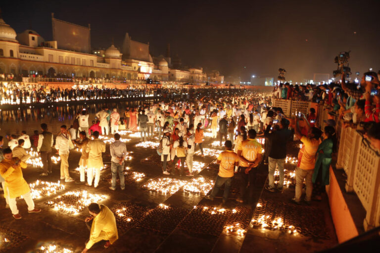 Indians celebrate festival of light amid COVID-19 fears