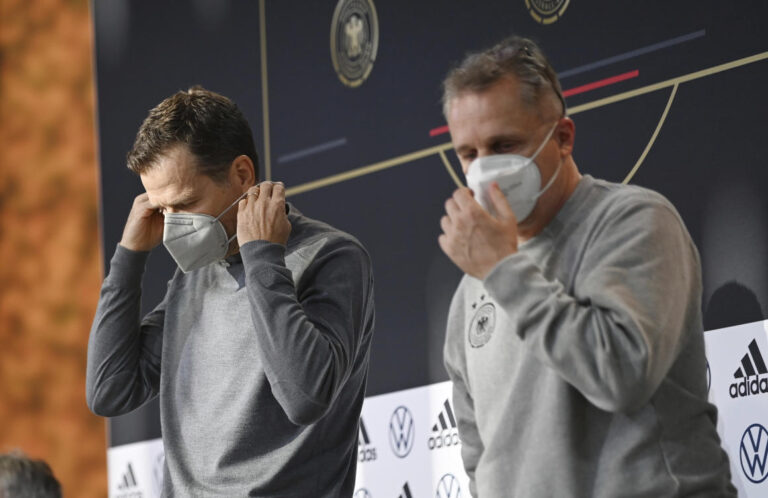 Five German national footballers in quarantine over Covid
