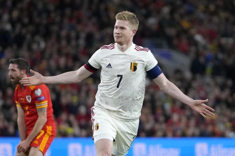 Man City midfielder De Bruyne tests positive for coronavirus