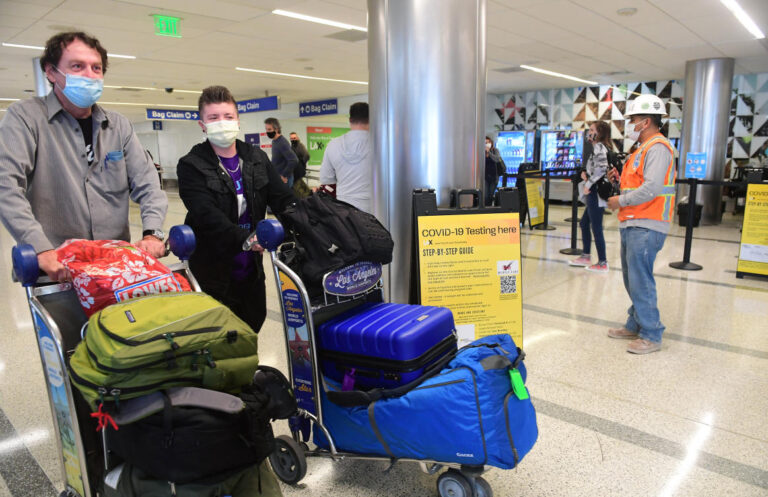 US screened 2.45 million passengers Sunday, highest since early 2020
