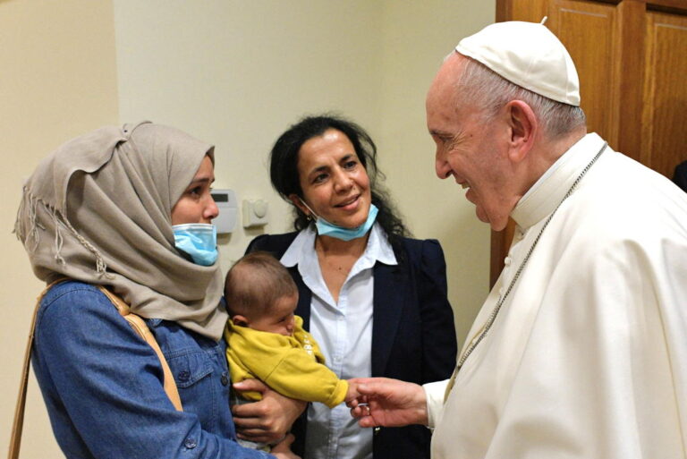 Migrants help Pope Francis celebrate 85th birthday