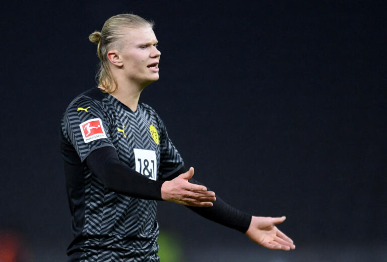 Dortmund loss at Hertha leaves Bayern nine points clear