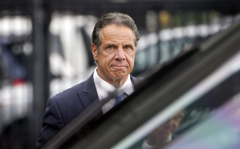 Cuomo won’t be charged for touching trooper at racetrack