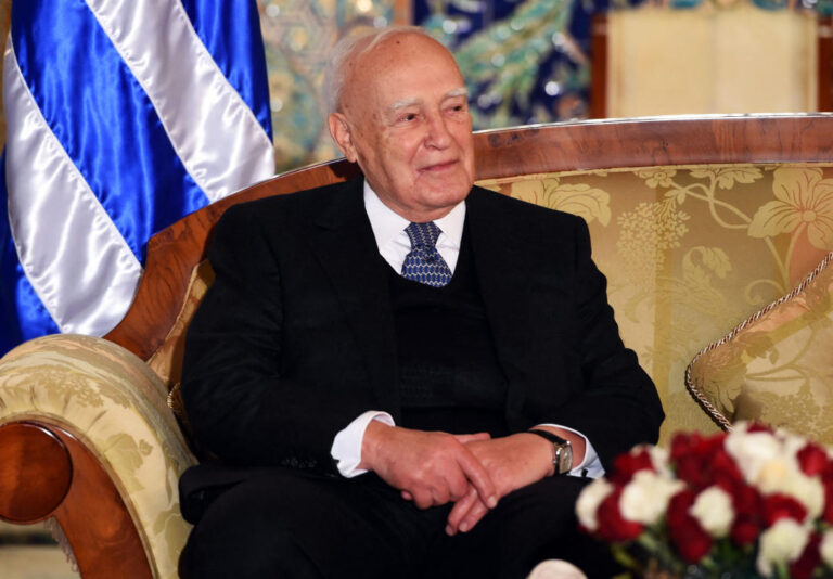 Former Greek president Karolos Papoulias dies at 92