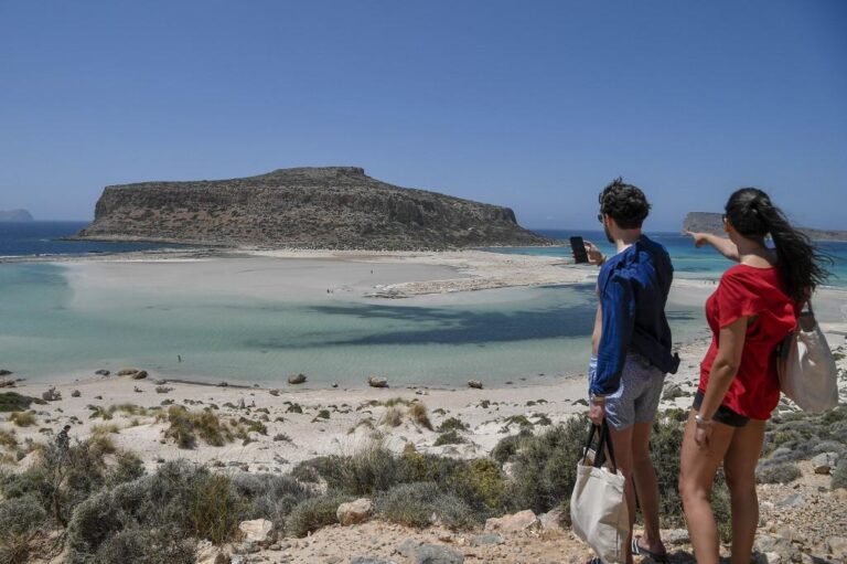 Magnitude 5.6 earthquake strikes Crete, felt in Egyptian cities