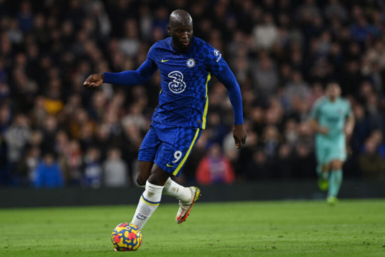Chelsea coach Tuchel plans talks with unhappy striker Lukaku