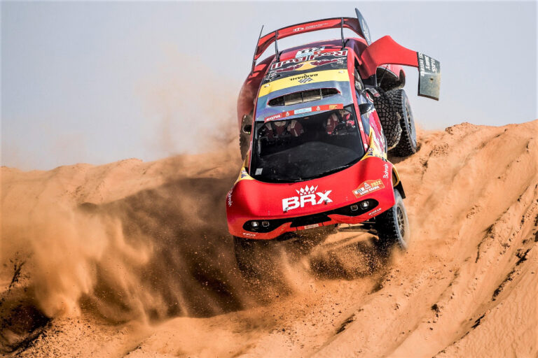 Sebastien Loeb wins Dakar stage seven to keep hopes of first title triumph alive