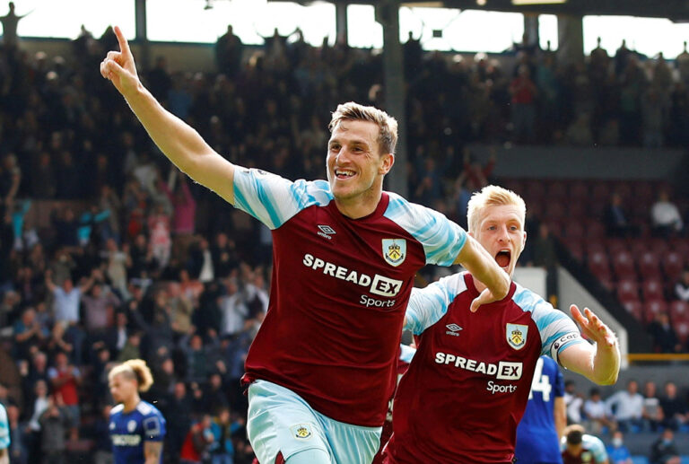 Eddie Howe thanks Newcastle owners for ‘important’ signing Chris Wood