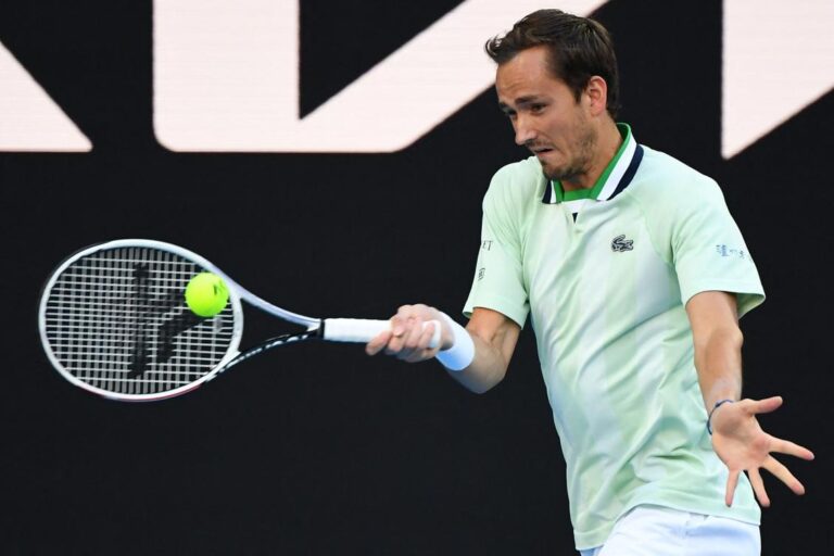 Testing times for Australian Open amid COVID-19 pandemic