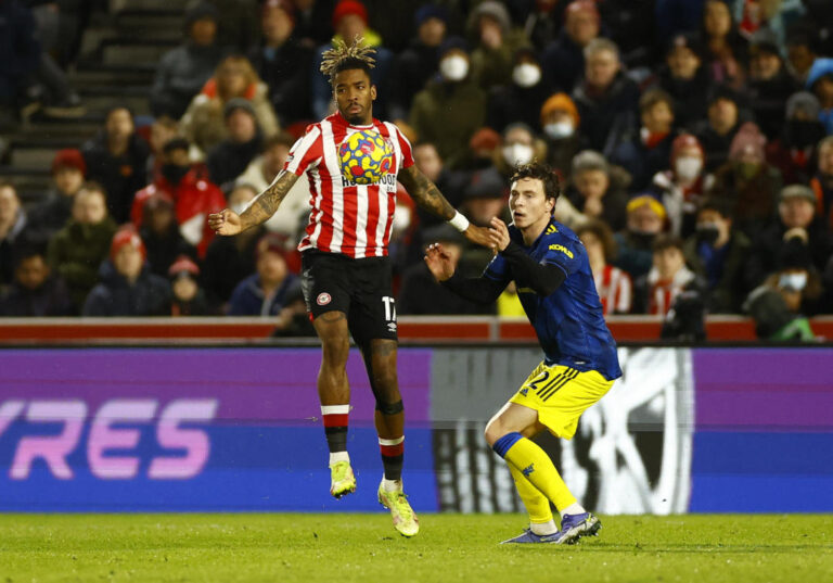 Lindelof to miss Man United game after break-in at his home