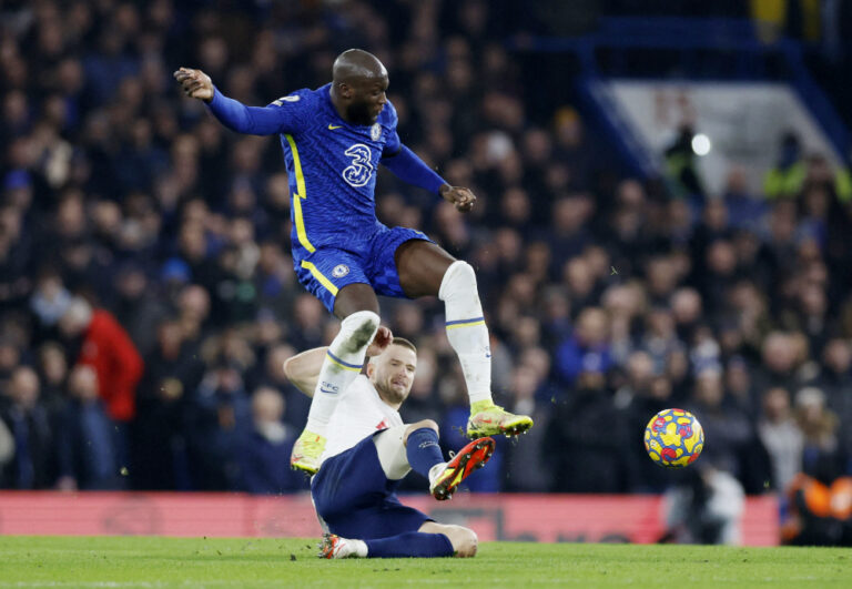 Ziyech gem fires Chelsea to victory over Spurs