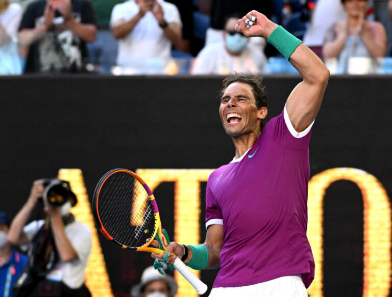 Rafael Nadal moves into Australian Open semifinals