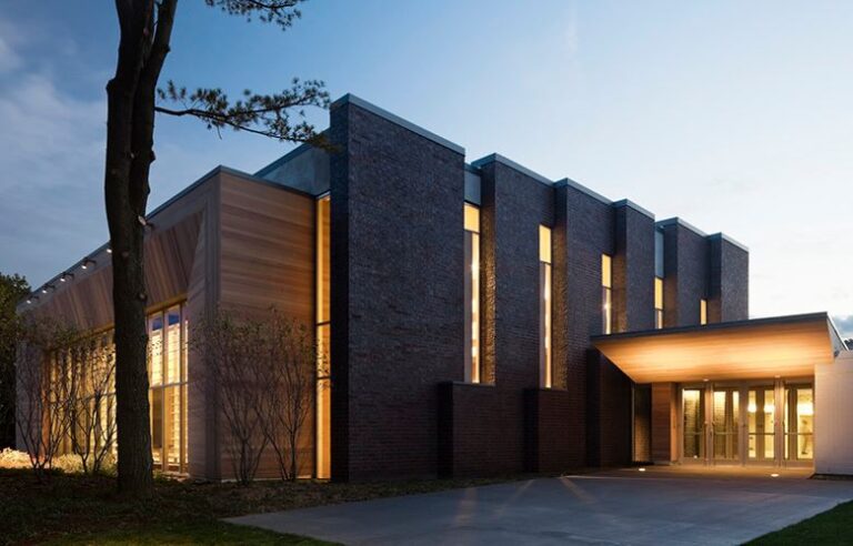 Jewish synagogue teacher files lawsuit after being fired for anti-Zionist blog post