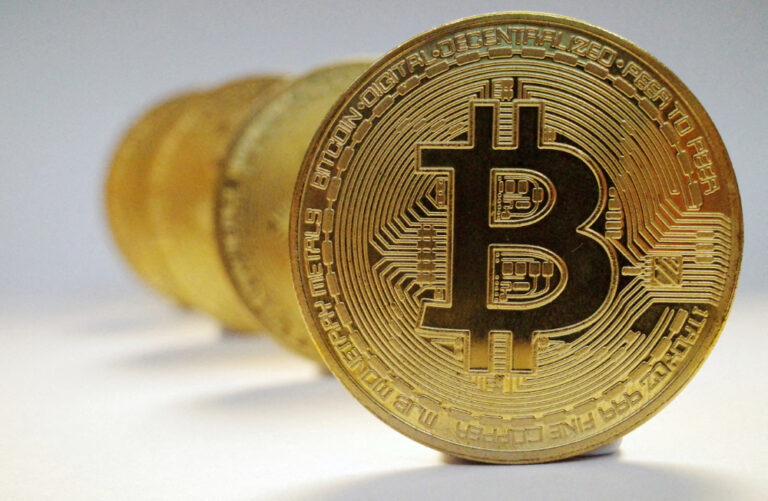 US accuses couple of laundering $4.5 bln in bitcoin tied to 2016 hack