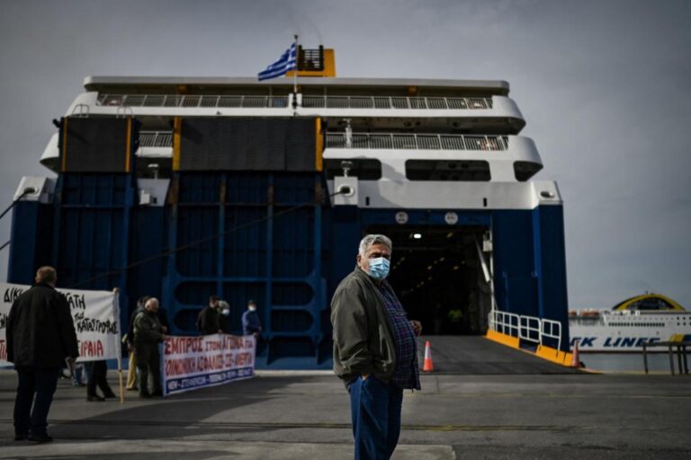 Fire breaks out on ferry in Greece with 288 people on board