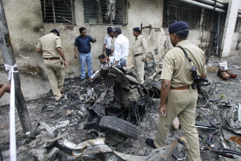 Indian court sentences 38 to death for fatal 2008 bombings