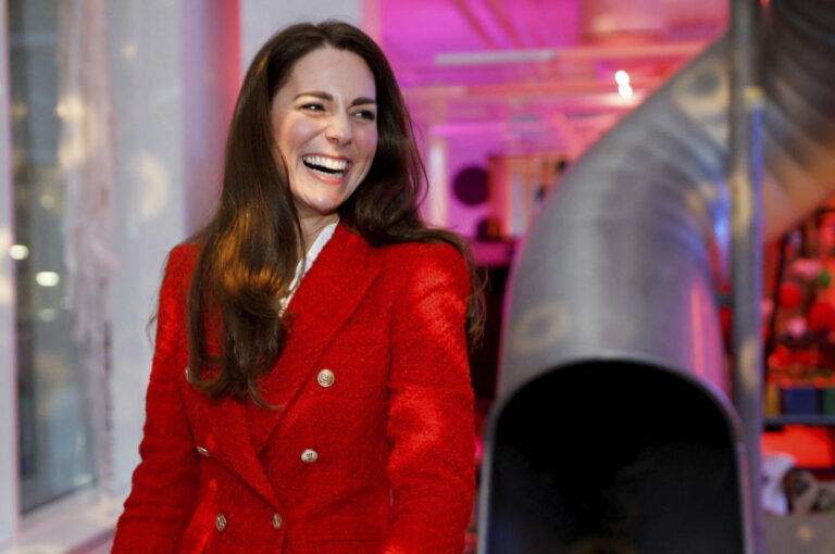 Kate meets Danish queen, plays with kids on Copenhagen trip