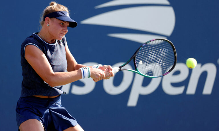 Ukrainian tennis player Yastremska flees to safety in France