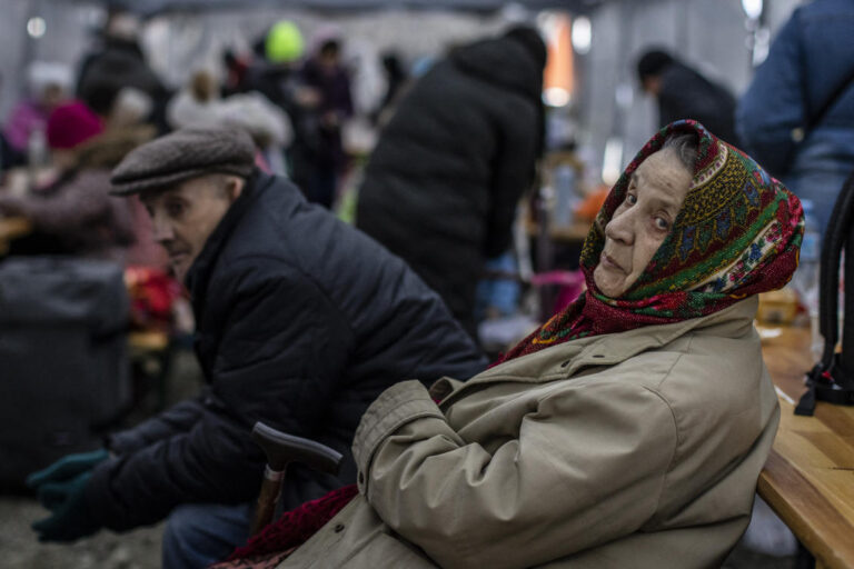 Around 624,500 people have entered Poland from Ukraine since invasion – border guard