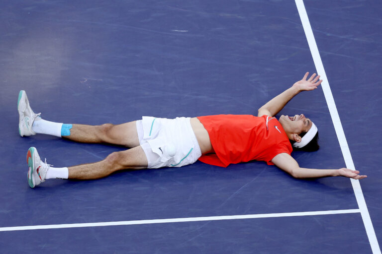 Nadal’s 20-match win streak ends in loss to Fritz; Swiatek wins women’s title