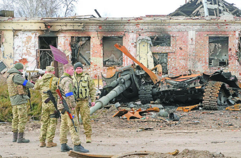 Ukrainian forces recapture key town outside Kyiv
