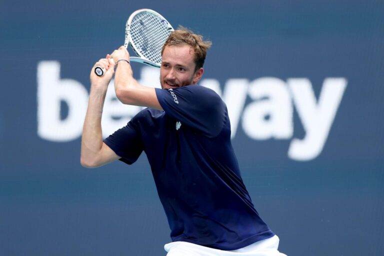 US Open champ Daniil Medvedev says he needs hernia surgery