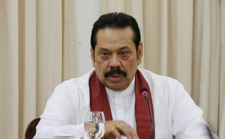 Sri Lanka cabinet resigns after protesters defy curfew