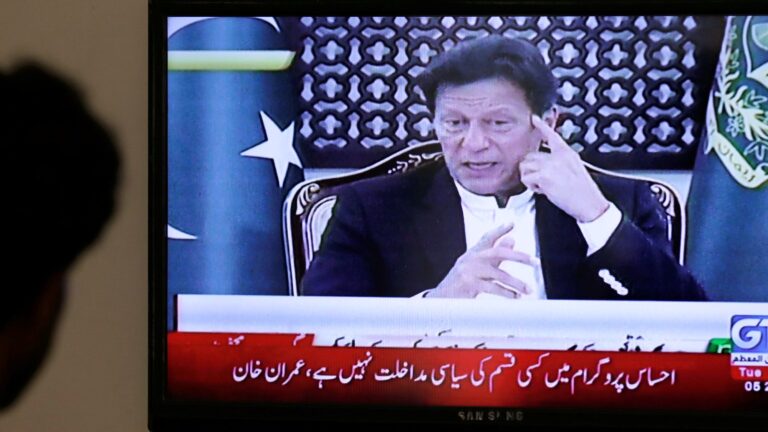 Pakistan supreme court reinstates parliament, orders no-confidence vote against PM