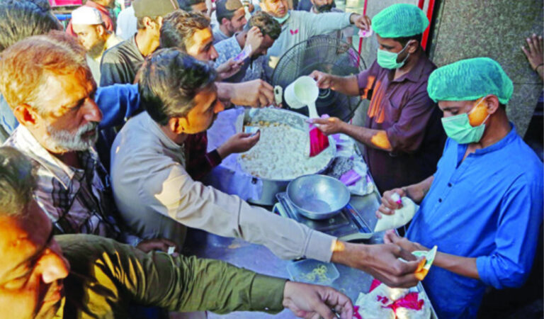 On iconic Pakistani food street, favorite Ramadan snacks trace origins back to India