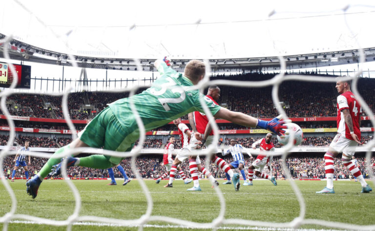 Arsenal lose again in blow to top-4 bid in Premier League