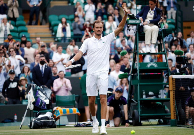 Tennis-Russian players to be barred from competing at Wimbledon — report